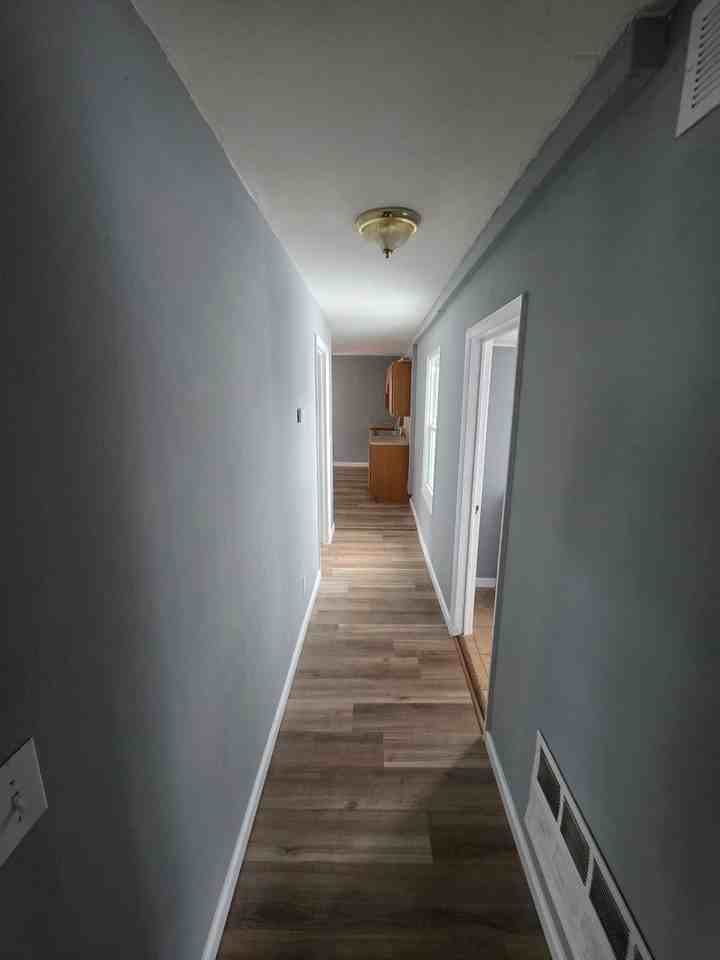 176 S Pence St - Photo 5 of 10