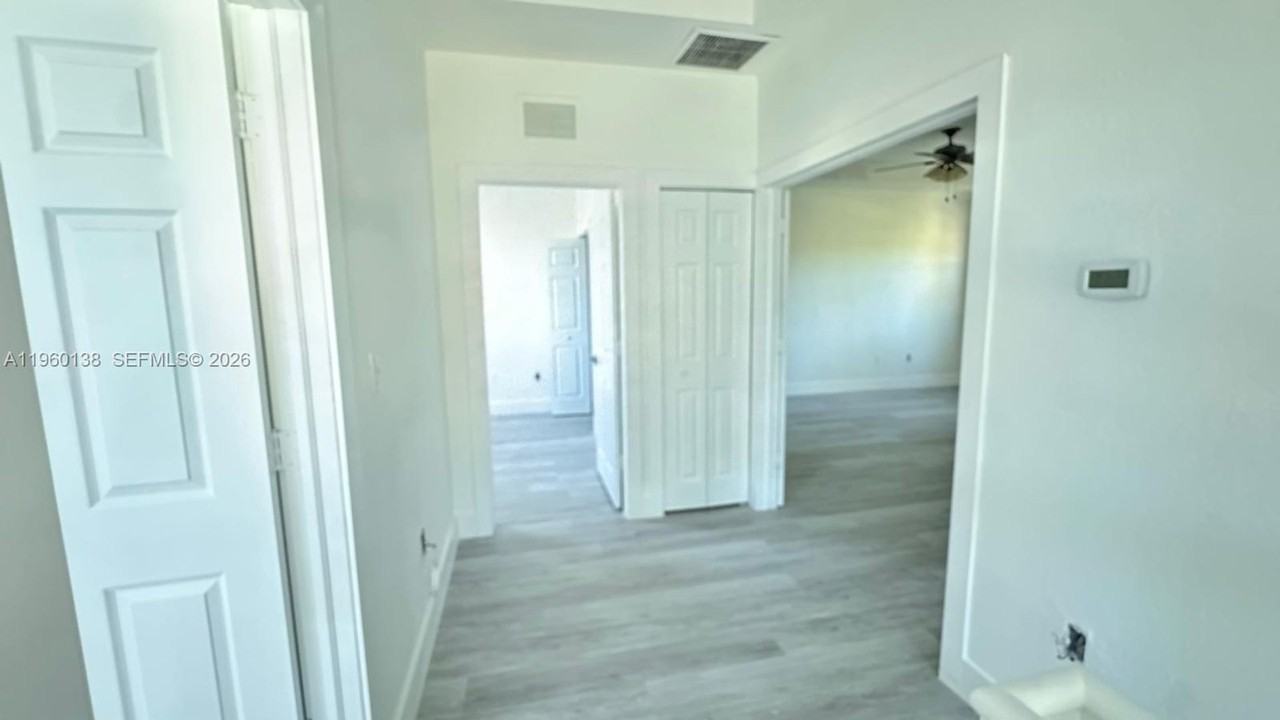11362 Sw 137th Pl - Photo 4 of 14