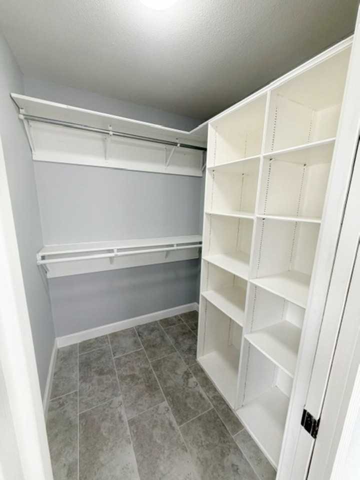 14031 Bobwhite Dr - Photo 3 of 21