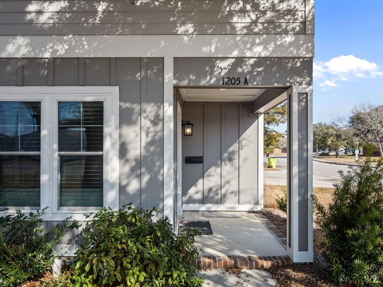 1205 Lennoxville Rd - Photo 4 of 43