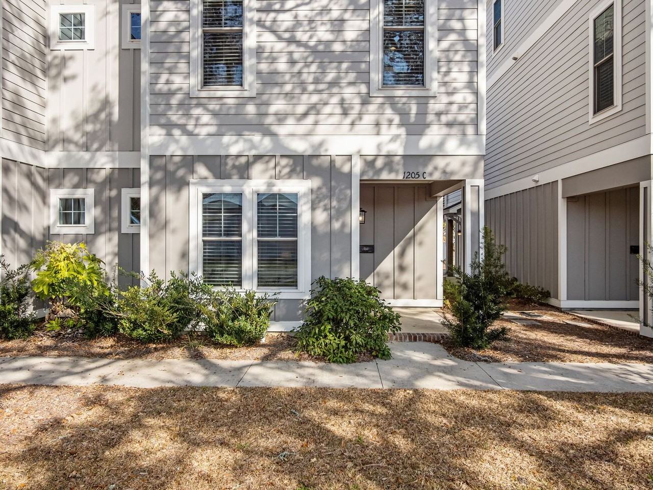 1205 Lennoxville Rd - Photo 2 of 43
