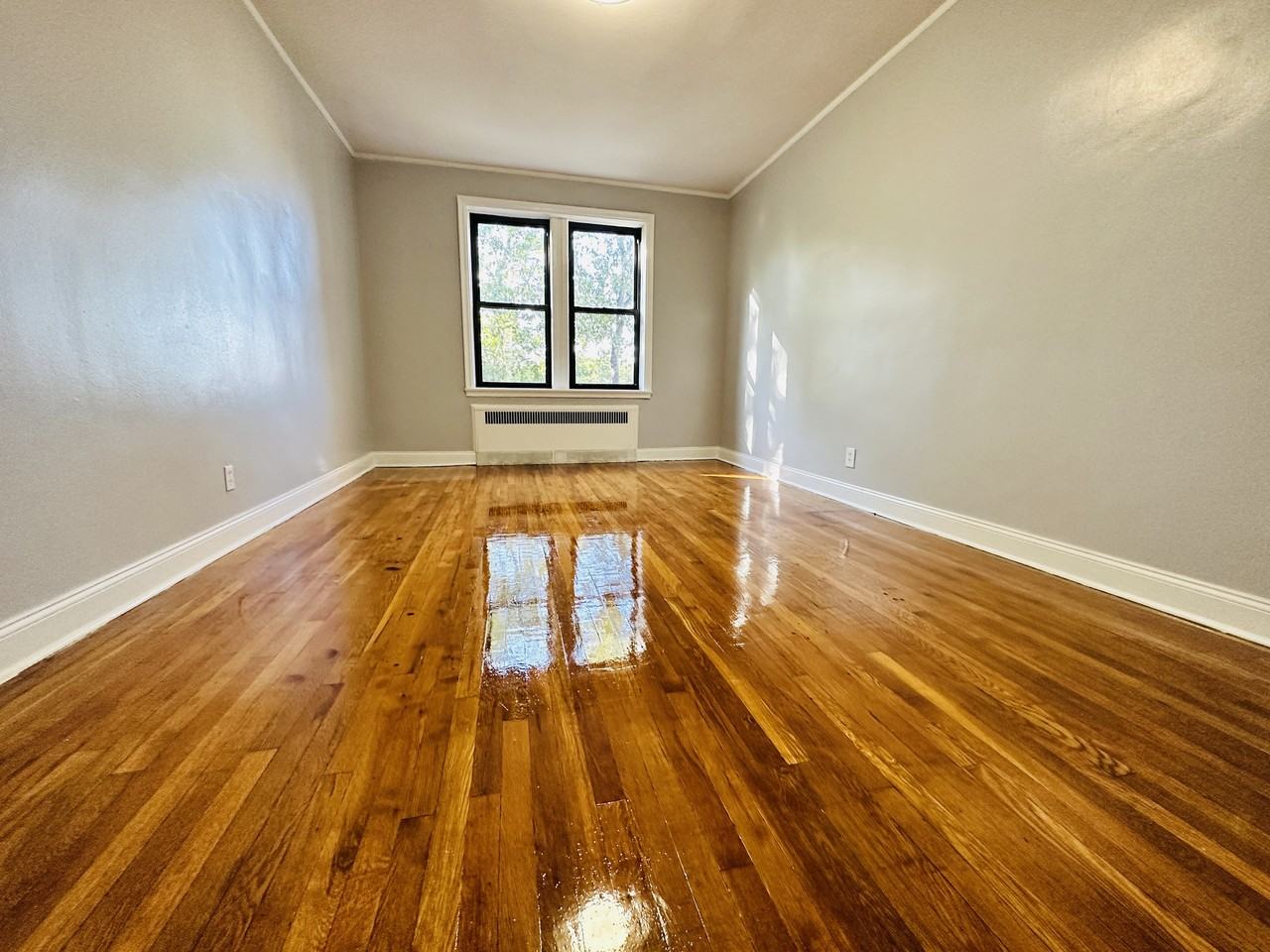 33 S Munn Ave #4B - Photo 3 of 15