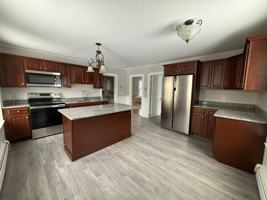 featured image of 467 Middle St