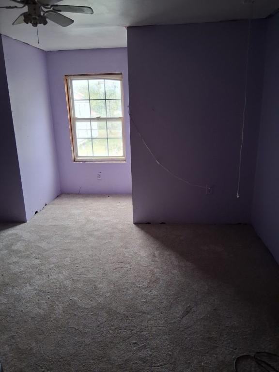 526 Fairholm Ave - Photo 4 of 10