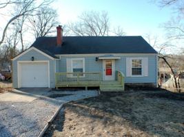 featured image of 5302 N Spruce Ave