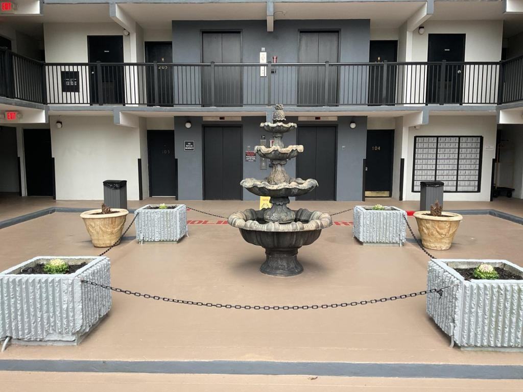 601 Mitchell Dr ##808 - Photo 2 of 21