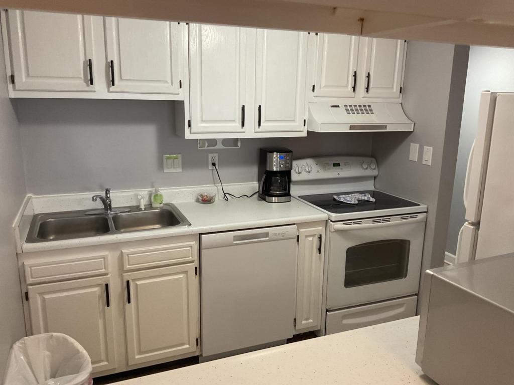 601 Mitchell Dr ##808 - Photo 4 of 21