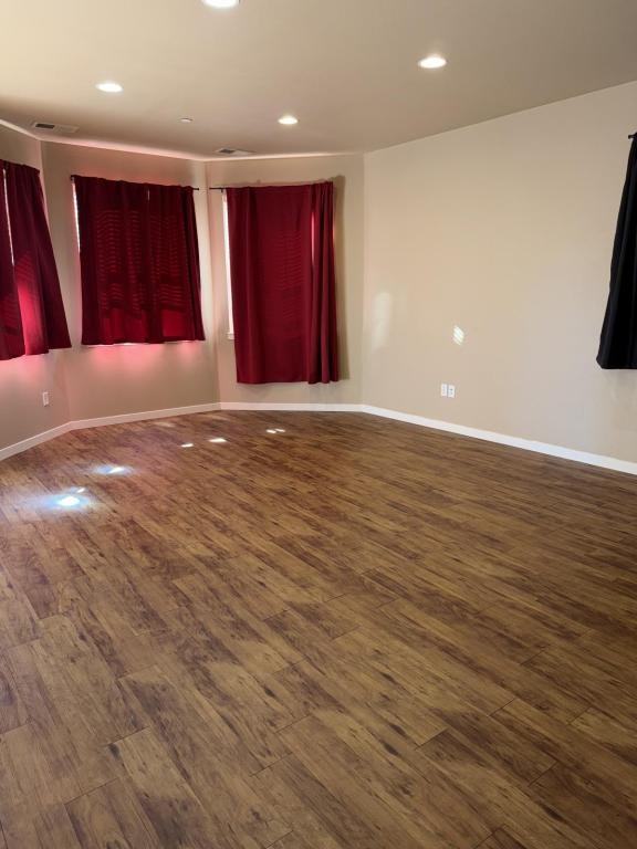 110 E 1st St - Photo 3 of 11