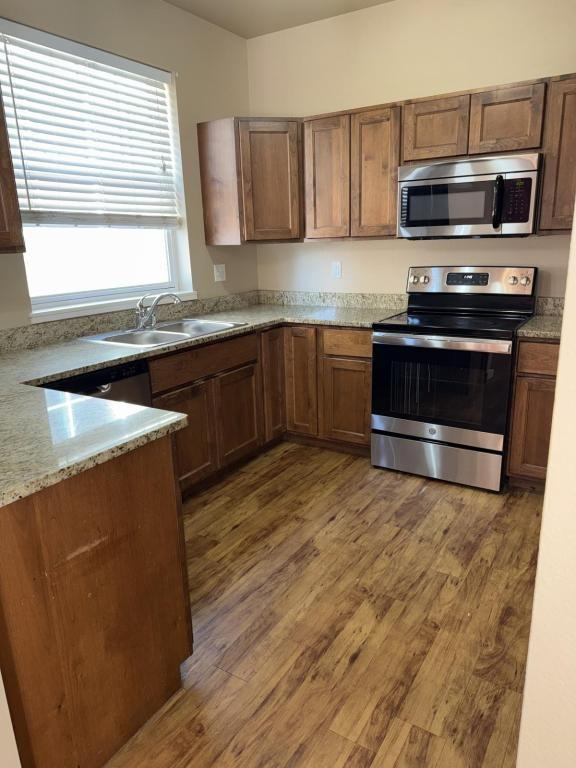 110 E 1st St - Photo 4 of 11