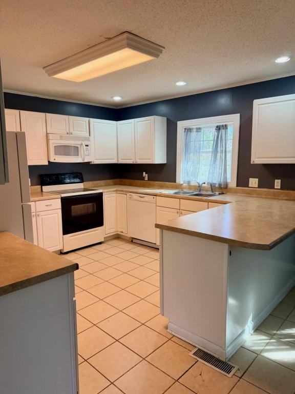 210 Highland Dr - Photo 2 of 8