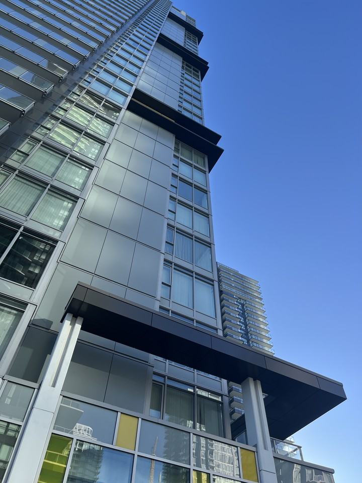 6700 Dunblane Avenue #505