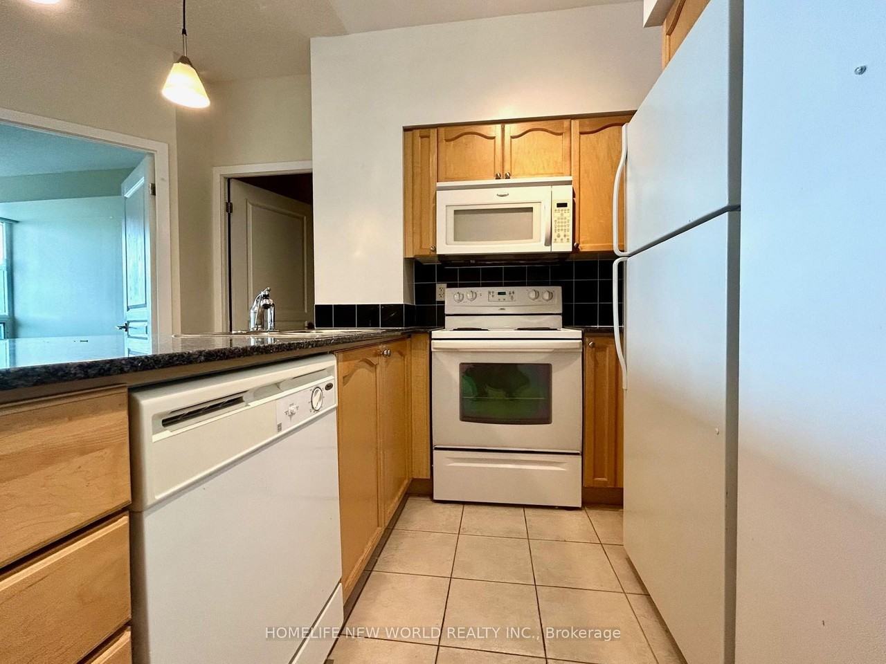 18 Yonge Street #3607 - Photo 7 of 8