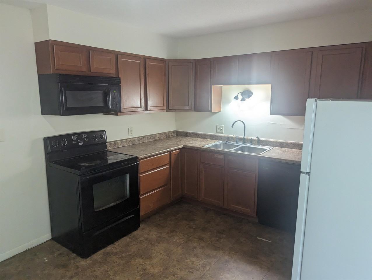 2205 Dale Dr #4 - Photo 2 of 12