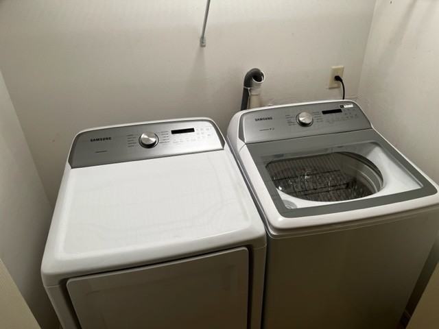 7701 White Ash St - Photo 7 of 13