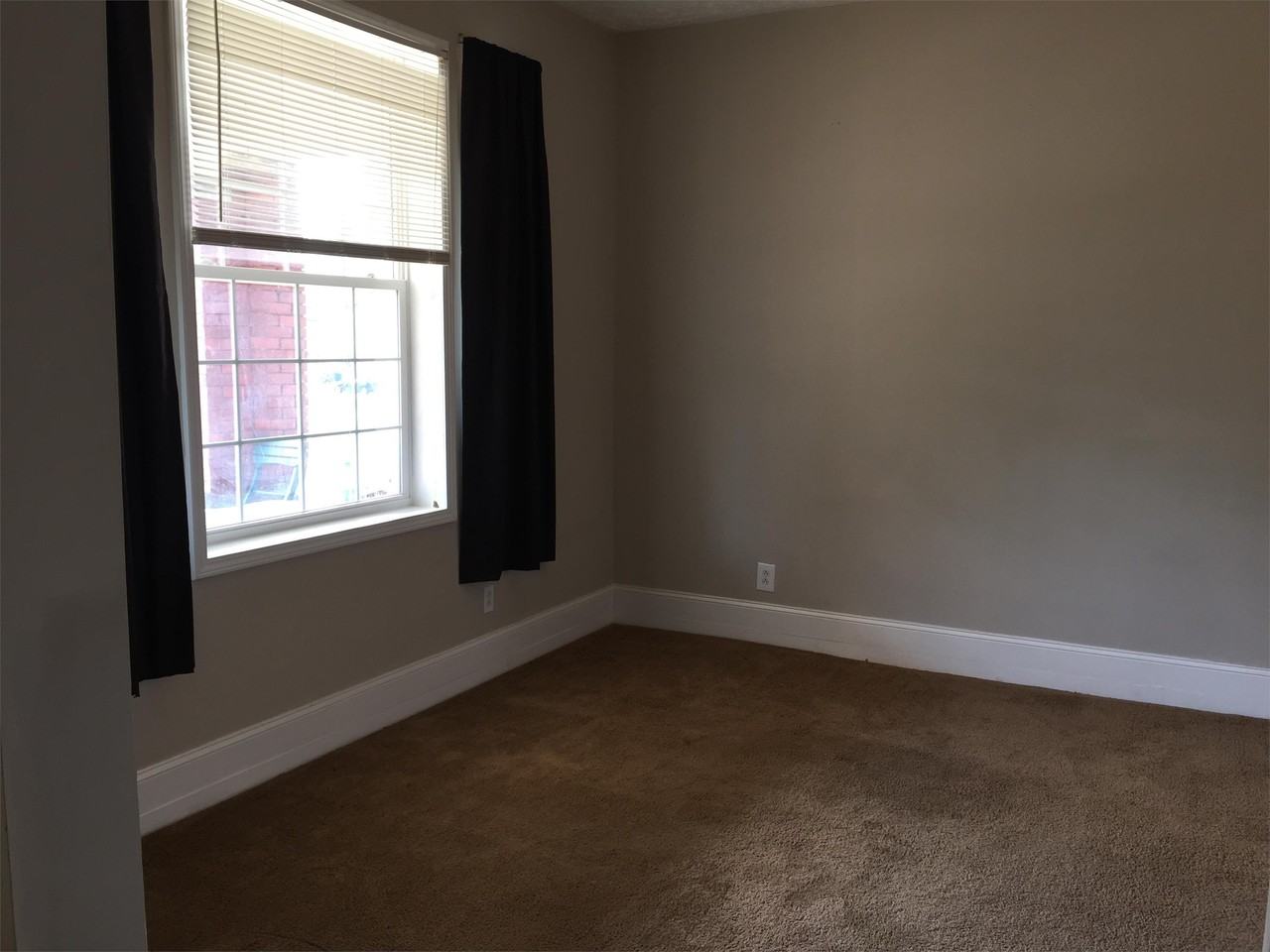 1023 10th St #1 - Photo 2 of 8