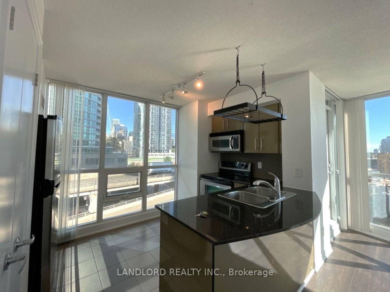 16 Yonge Street - Photo 3 of 10