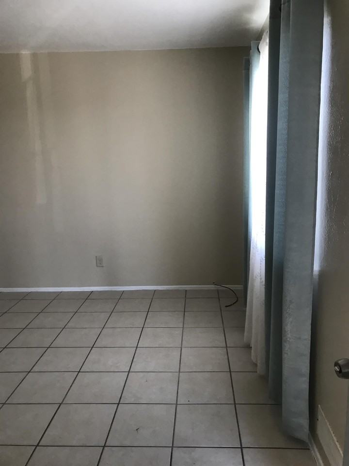 3213 Alta Monte Ave Ne #4 - Photo 4 of 30