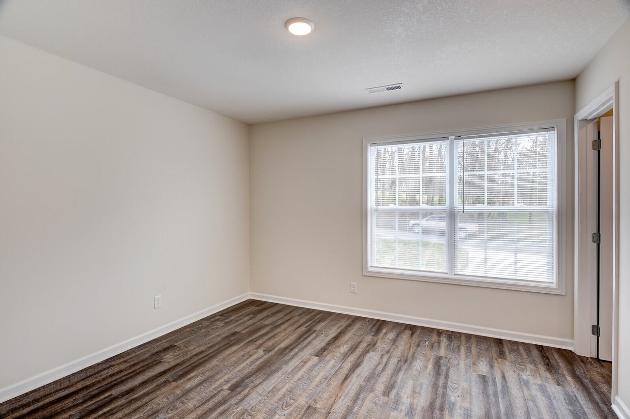 450 E Norton Rd #1 - Photo 5 of 16