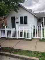 525 Grove St - Photo 1 of 1