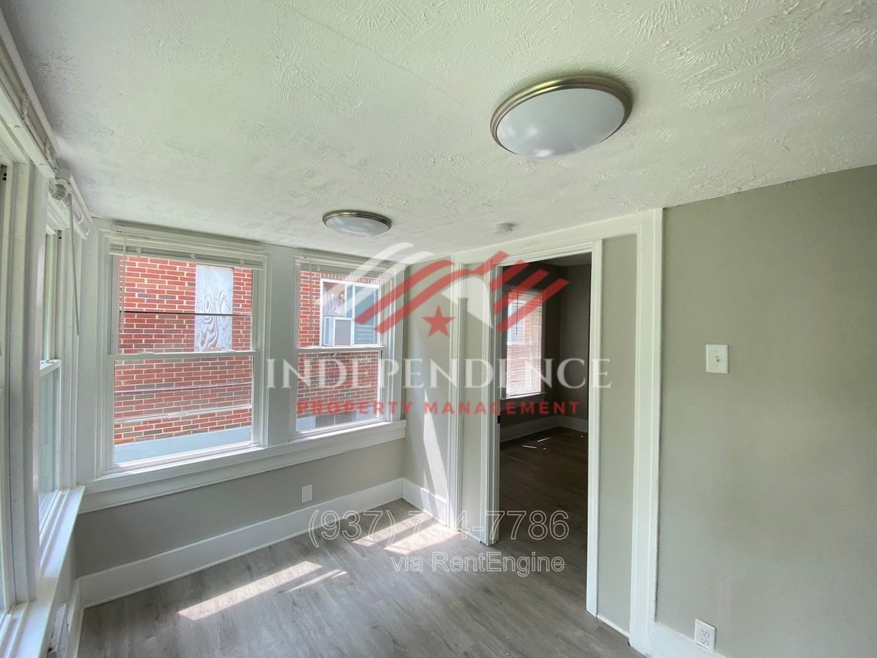 1004 W Fairview Ave - Photo 5 of 31