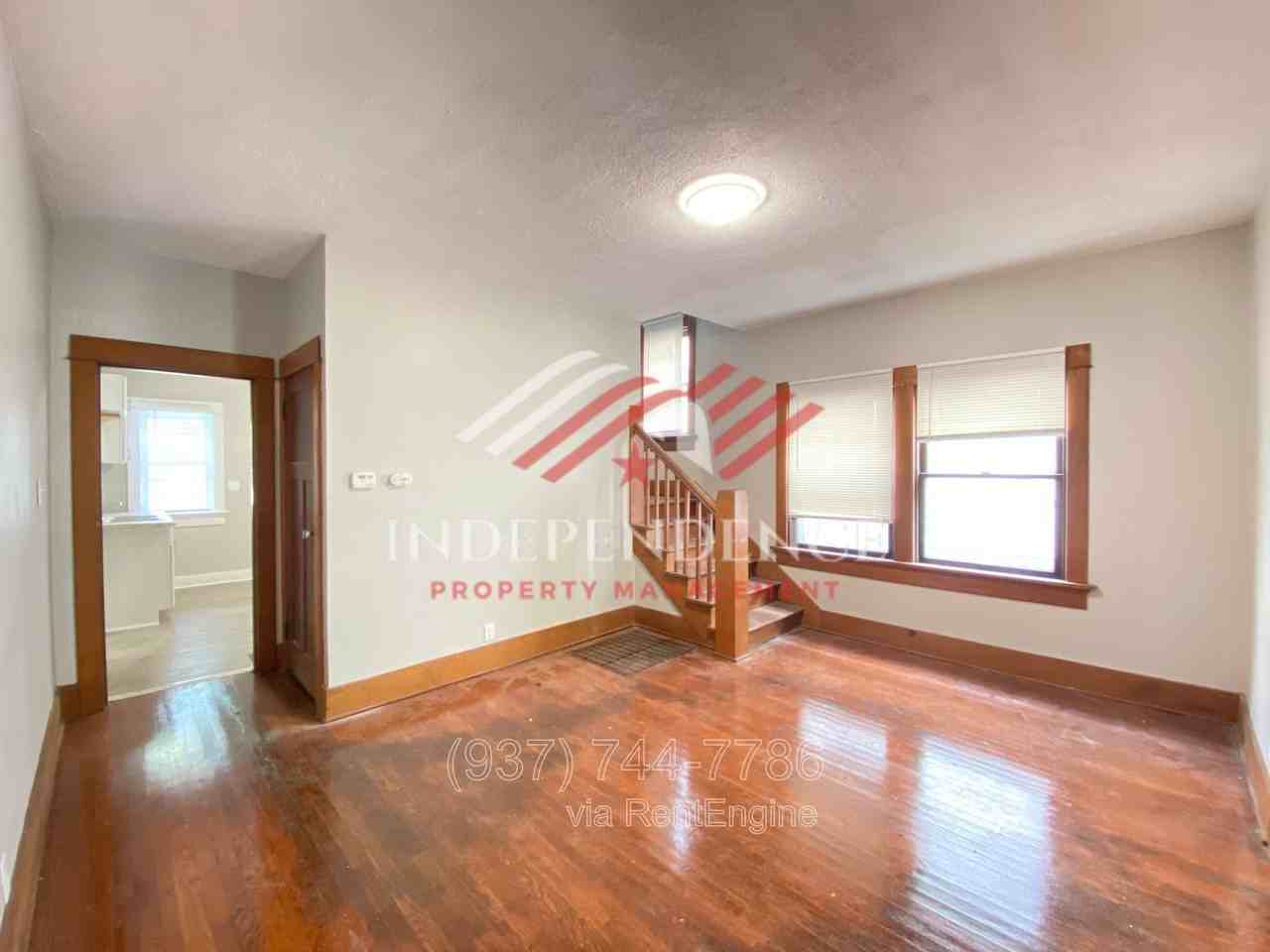 26 W Beechwood Ave - Photo 2 of 27