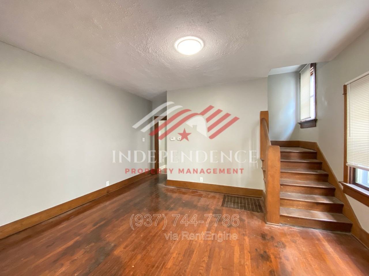 26 W Beechwood Ave - Photo 3 of 27