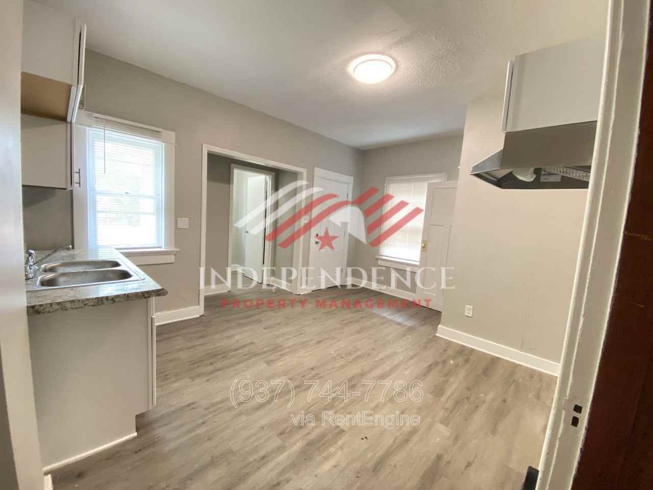 26 W Beechwood Ave - Photo 7 of 27