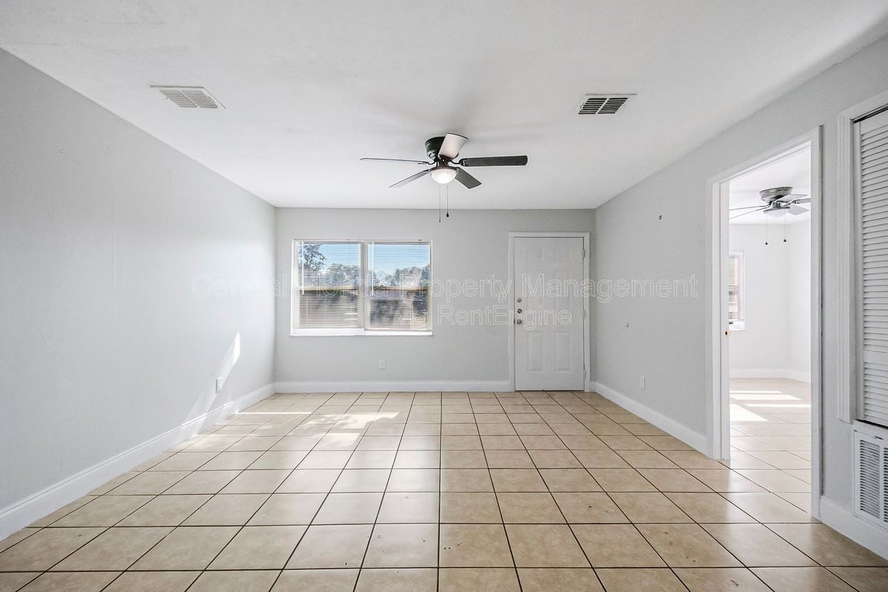 21 E Celeste St - Photo 6 of 26