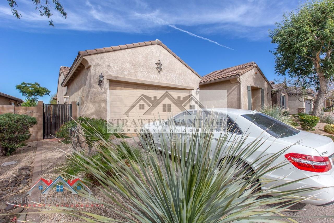 5908 E Bramble Berry Ln - Photo 3 of 50