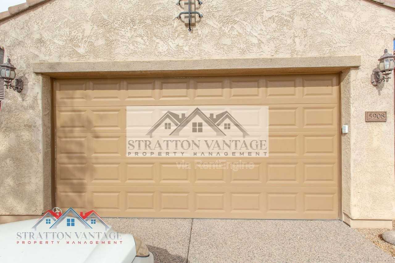 5908 E Bramble Berry Ln - Photo 4 of 50