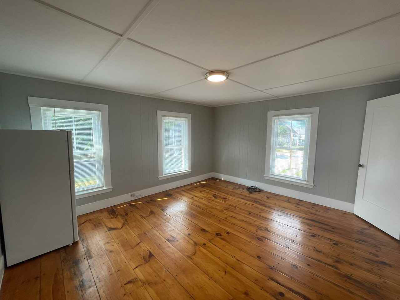 21 Perley St #B - Photo 2 of 13