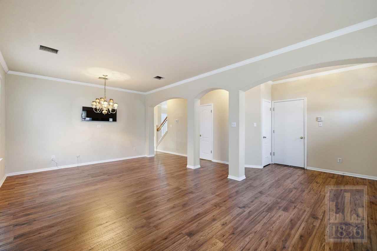 1110 Water Birch - Photo 4 of 50