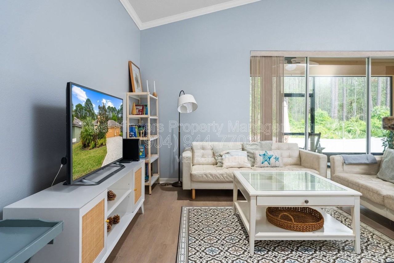 409 Los Caminos St - Photo 7 of 45