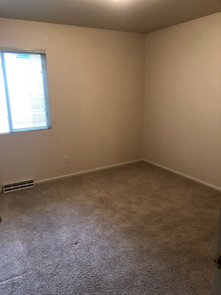 243 N 48th Avenue Ct - Photo 3 of 14