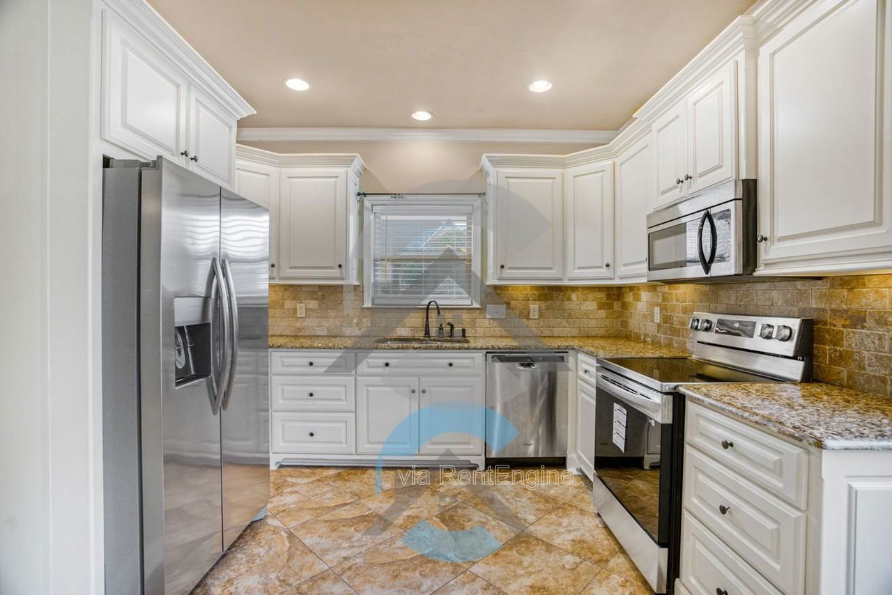 33 Kanis Creek Pl - Photo 5 of 18