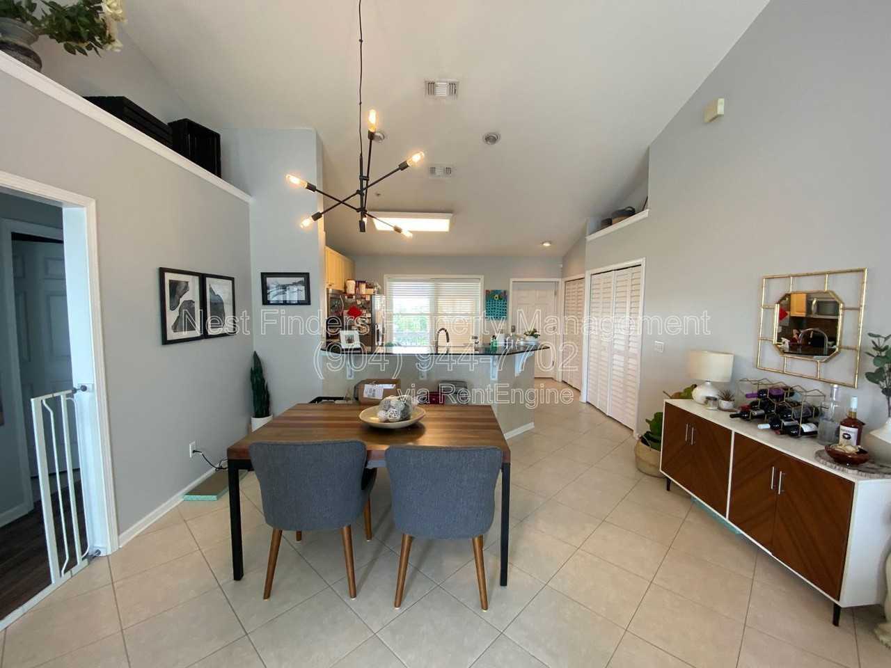 1412 1st St N #304 - Photo 7 of 28