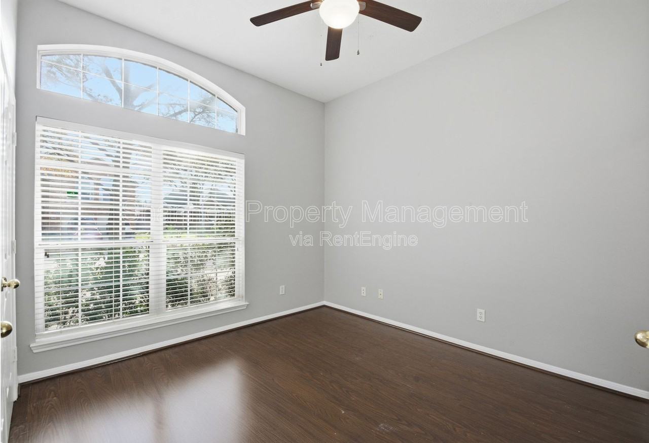 24802 Sageford Ct - Photo 7 of 49