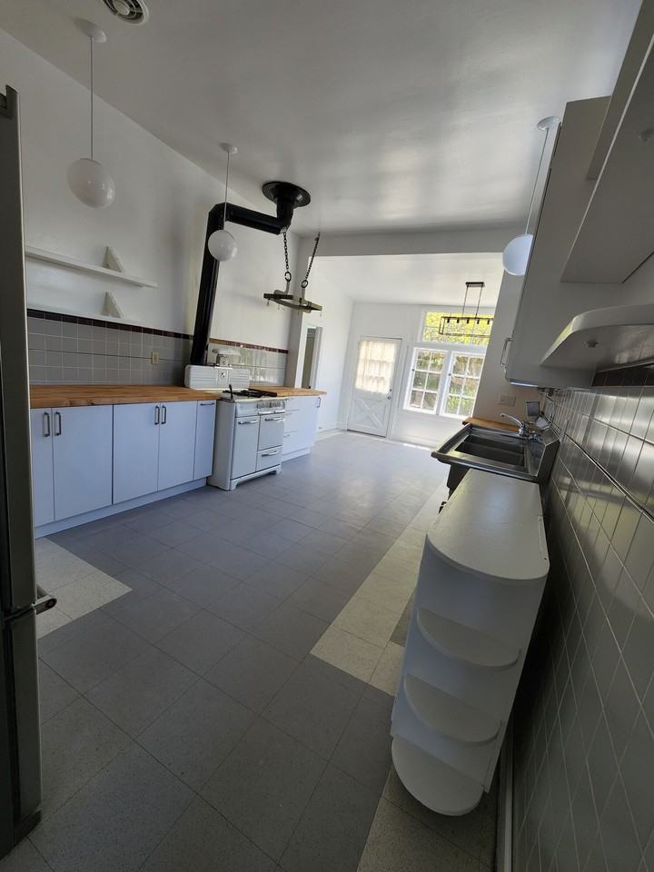 90 Mirabel Ave #90 - Photo 6 of 19