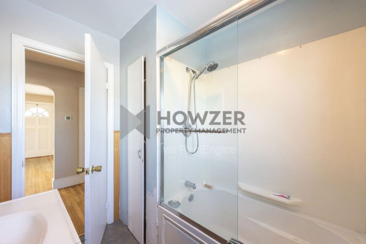 19 Illinois St - Photo 4 of 17