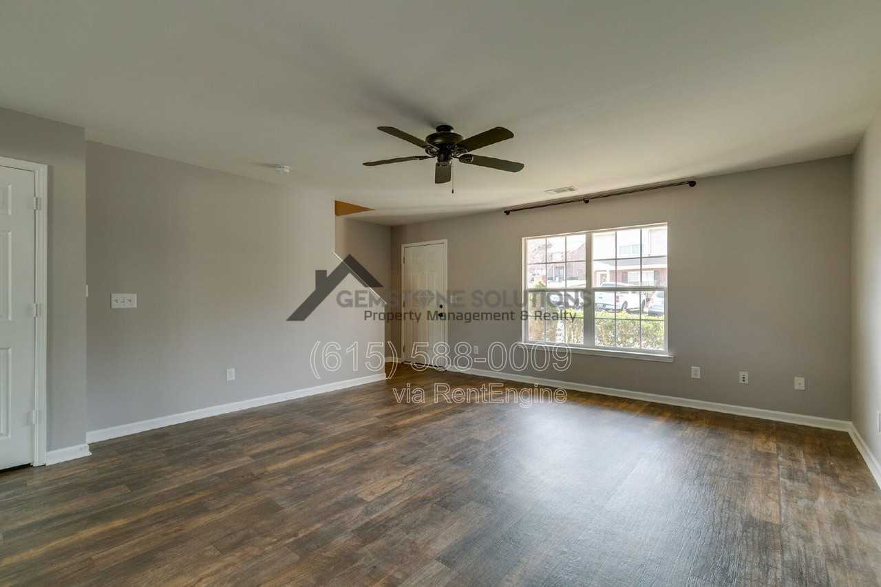 7404 Rice Ct - Photo 3 of 26