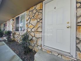 112 Ne Conifer Blvd #4 - Photo 1 of 1