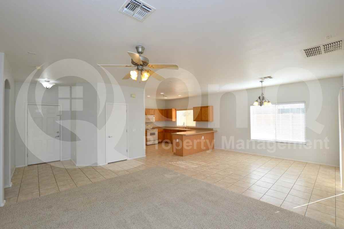 2848 E Superior Rd - Photo 4 of 17