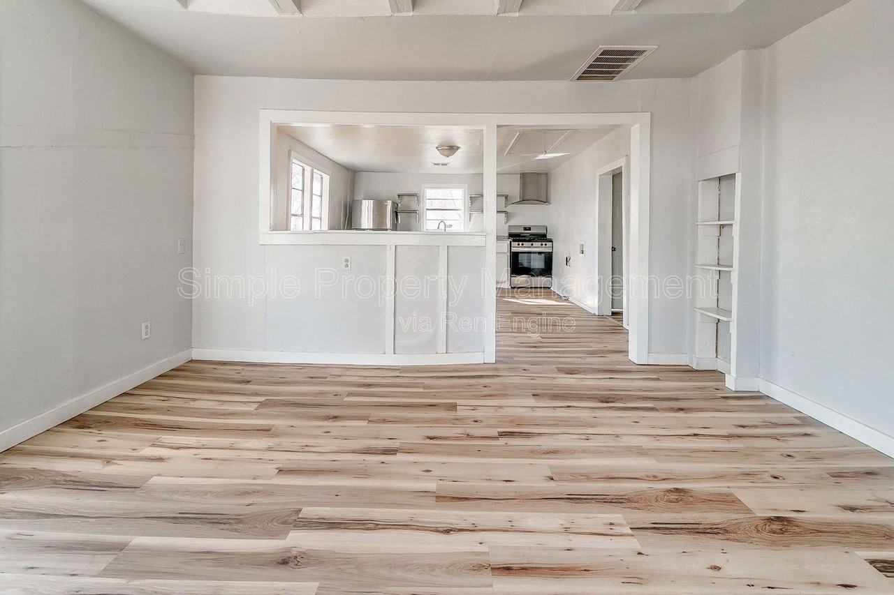 620 W Acres St #1 - Photo 3 of 18