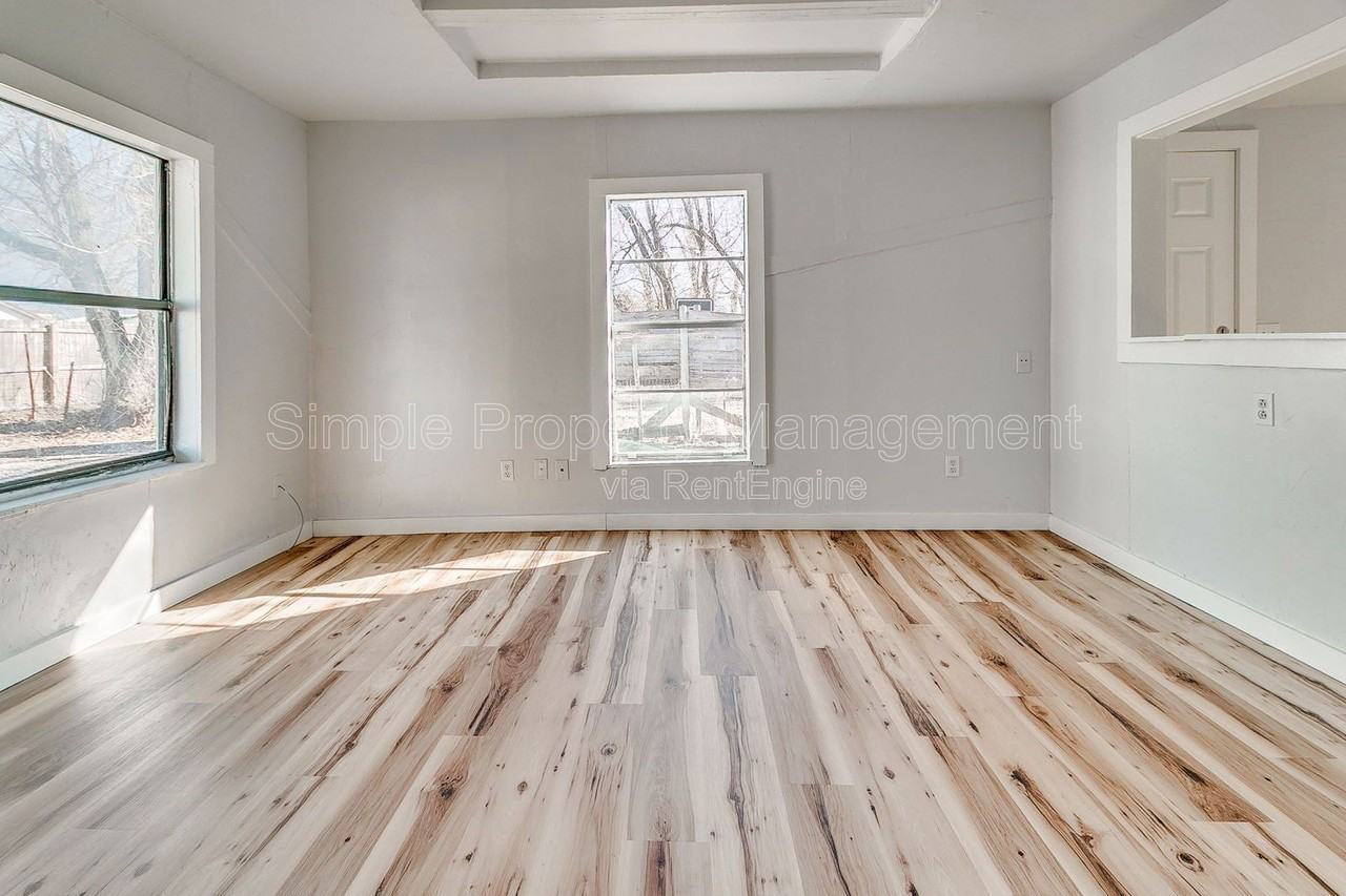 620 W Acres St #1 - Photo 4 of 18