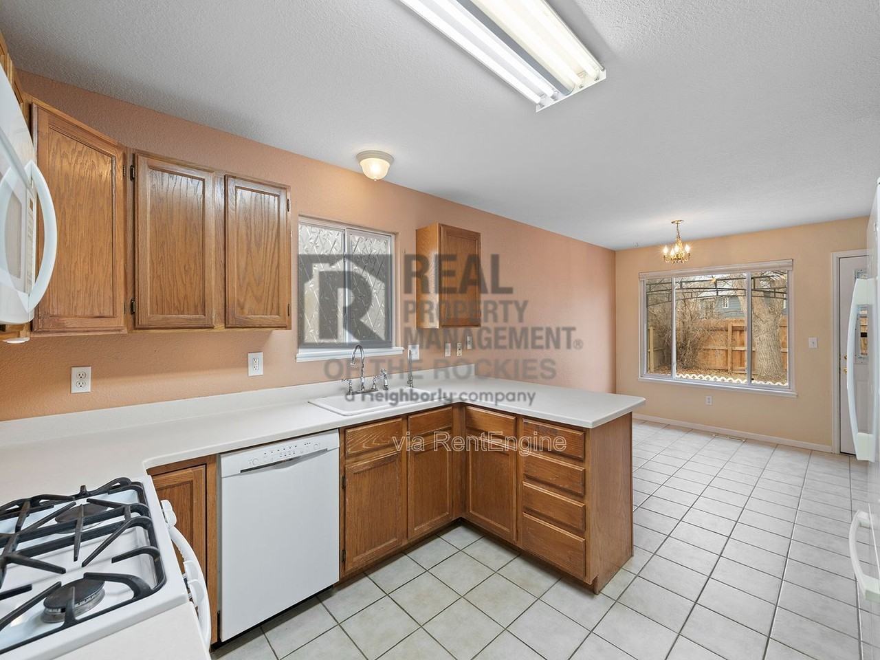 506 Pebble Beach Ave - Photo 5 of 16