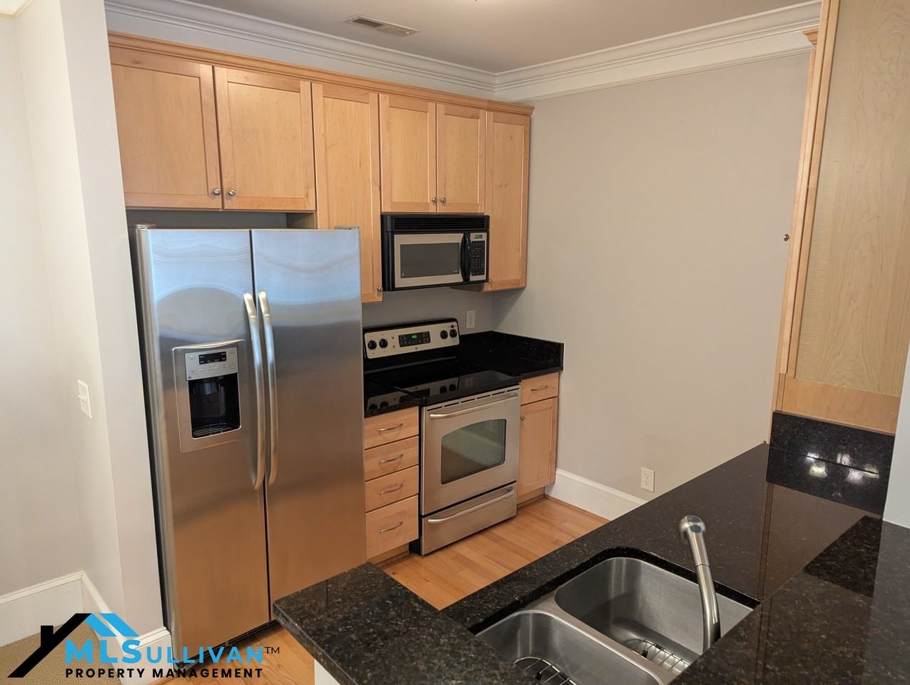 401 Finsbury St #200-1 - Photo 3 of 13