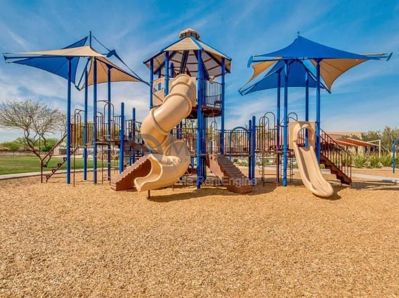 2464 E Hazeltine Way - Photo 3 of 42