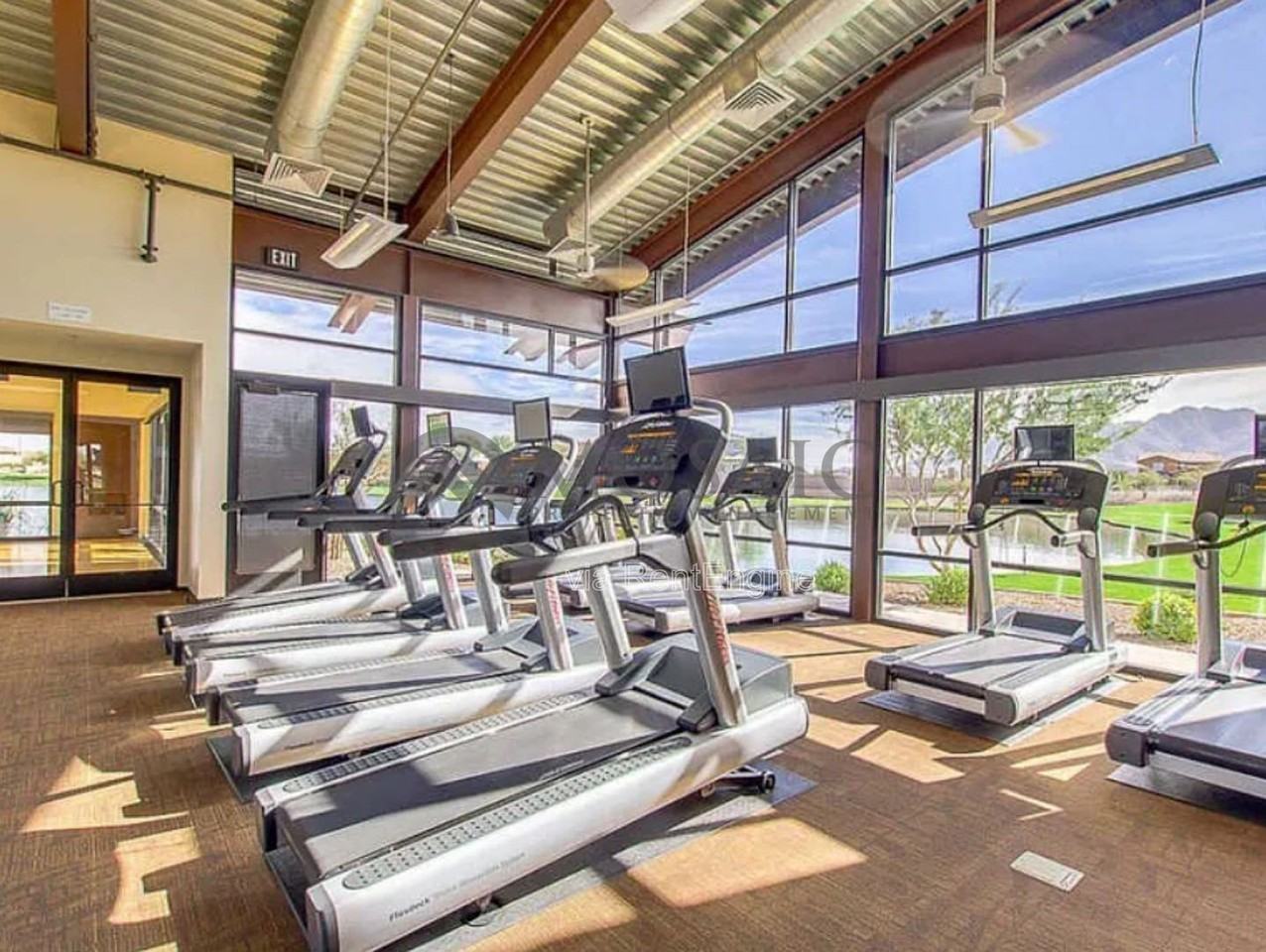 2464 E Hazeltine Way - Photo 5 of 42