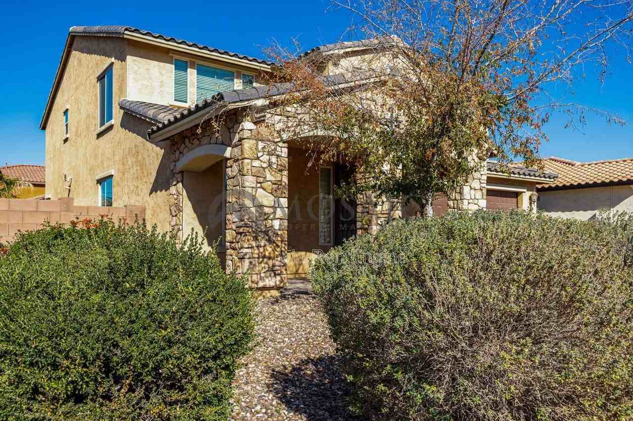 2464 E Hazeltine Way - Photo 7 of 42