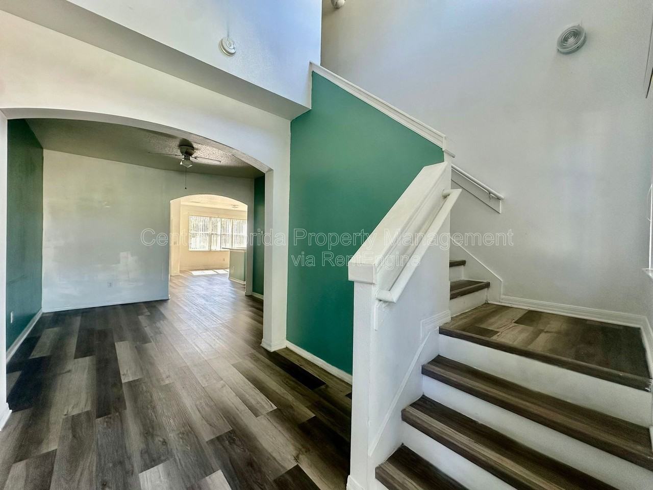 4304 Paradise Cove Ct - Photo 7 of 32